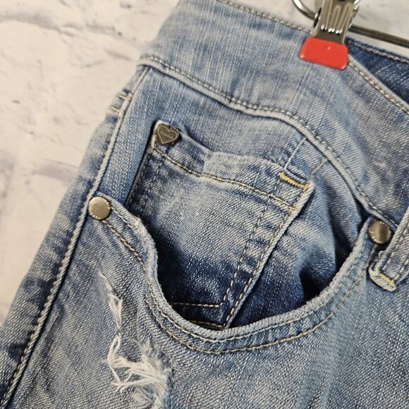 Torrid Distressed Light Washed Denim Jean Shorts Womens Plus Size 22 - Picture 2 of 5